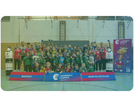 Gruppenbild vom Handballcamp des Handballcampus München